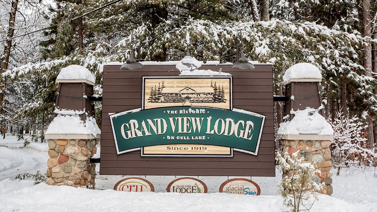 Grandview Lodge sign