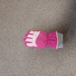 Pink Hotfingers child's glove (1)
